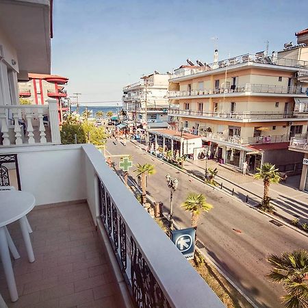 Hotel Chronis Paralía エクステリア 写真