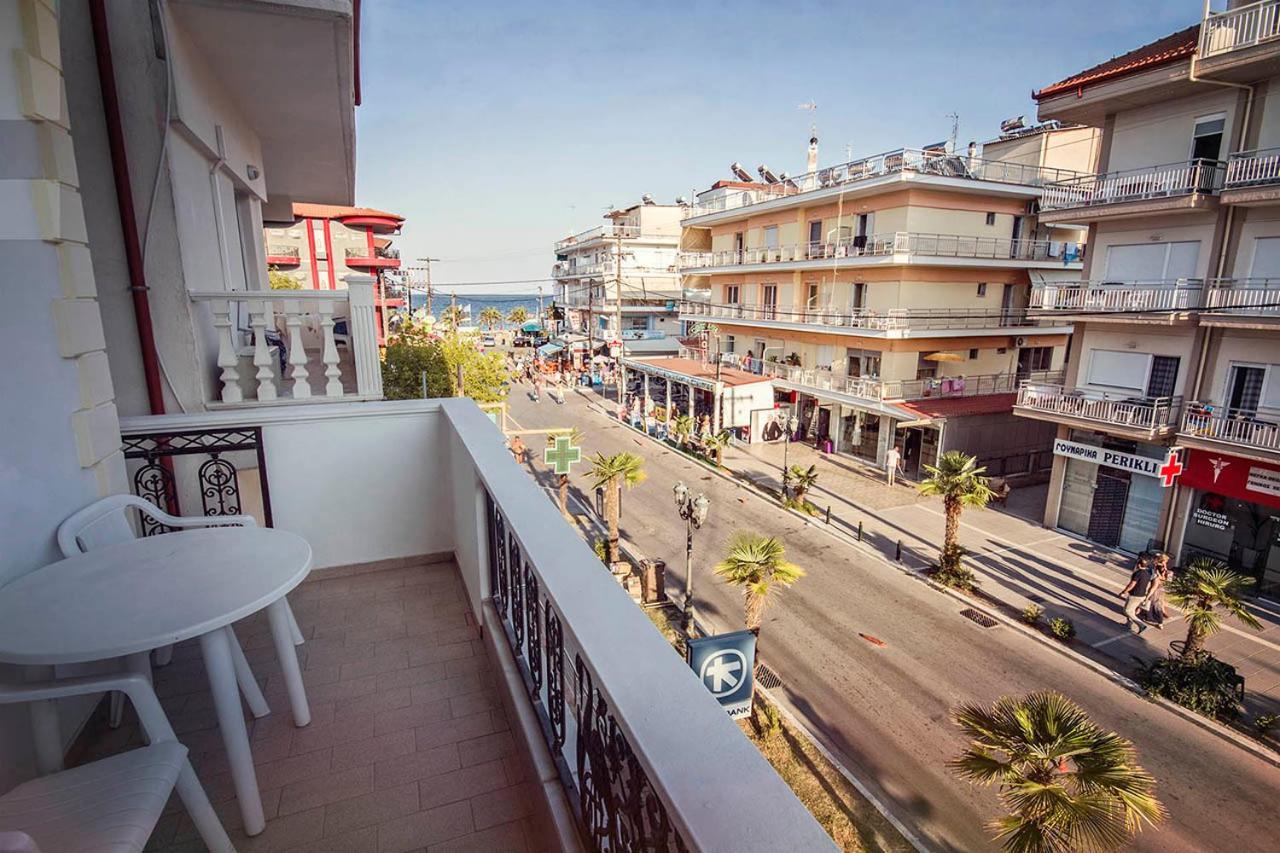 Hotel Chronis Paralía エクステリア 写真